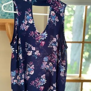 Blue shirt wit florals